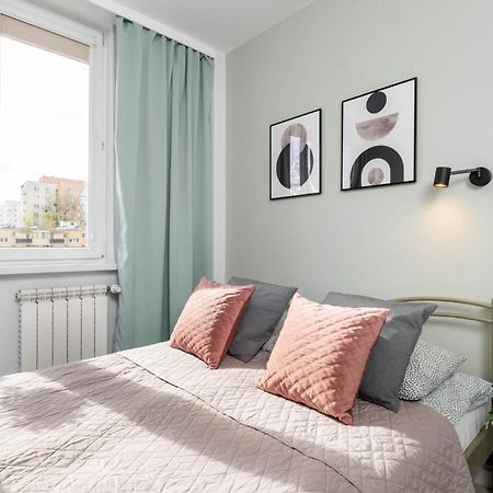 ורשה Avocado Apartment 2 Rooms In The City Center מראה חיצוני תמונה