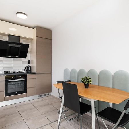 ורשה Avocado Apartment 2 Rooms In The City Center מראה חיצוני תמונה