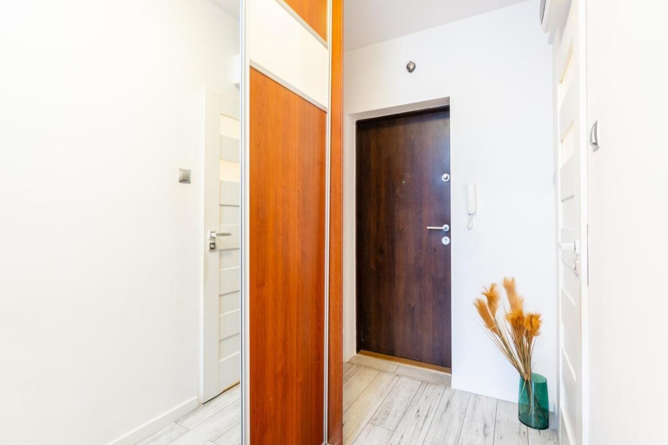 ורשה Avocado Apartment 2 Rooms In The City Center מראה חיצוני תמונה
